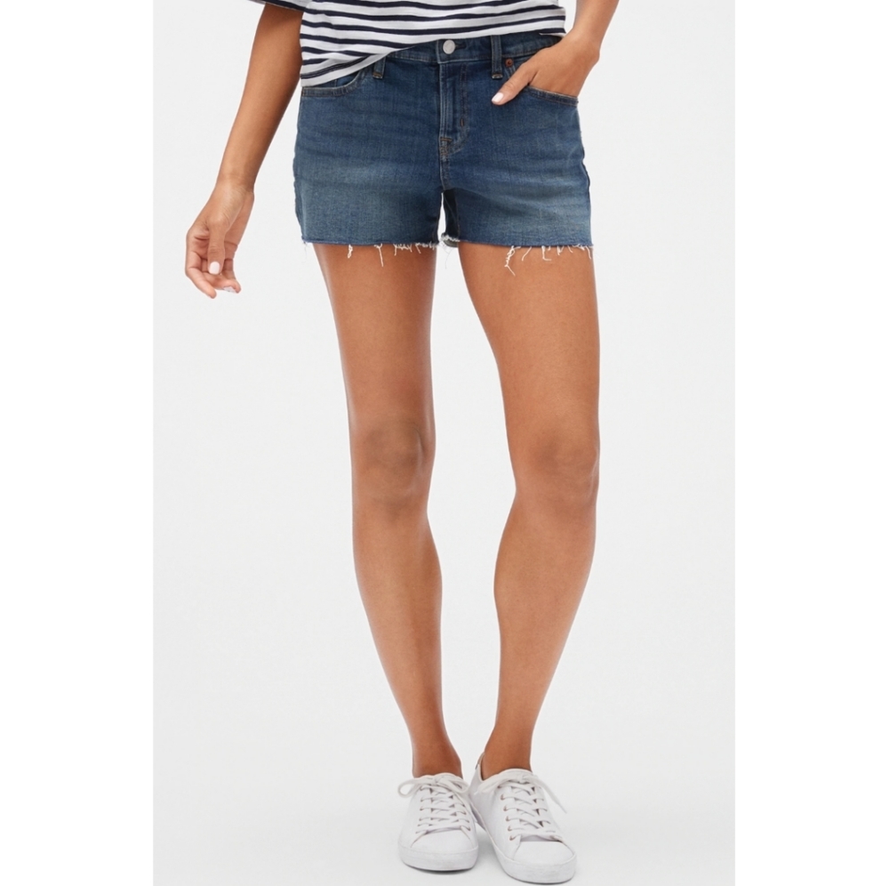 🆕🌿gap JEAN SHORTS🌿 - Picture 2 of 5